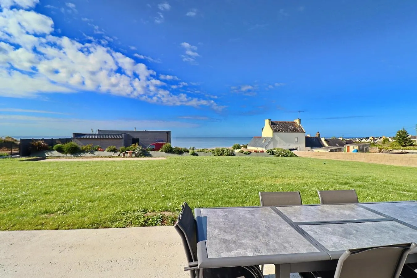 695-Villa Kersiny Proche Plages Plouhinec  Dom wakacyjny